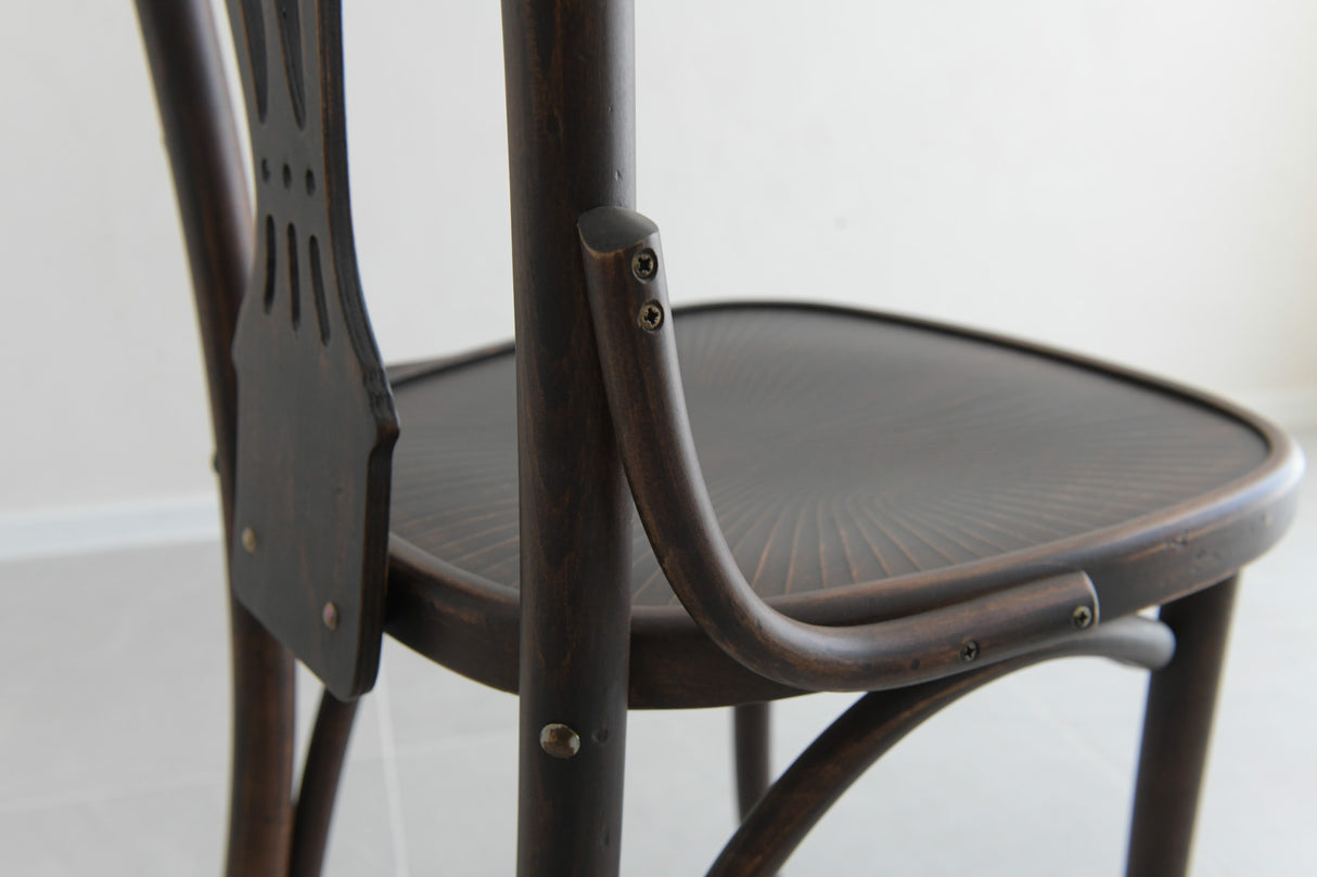 HUTTEN(ハッテン) 368/46+R001 ダイニングチェア アンティーク 木製 カフェ 飲食店 店舗