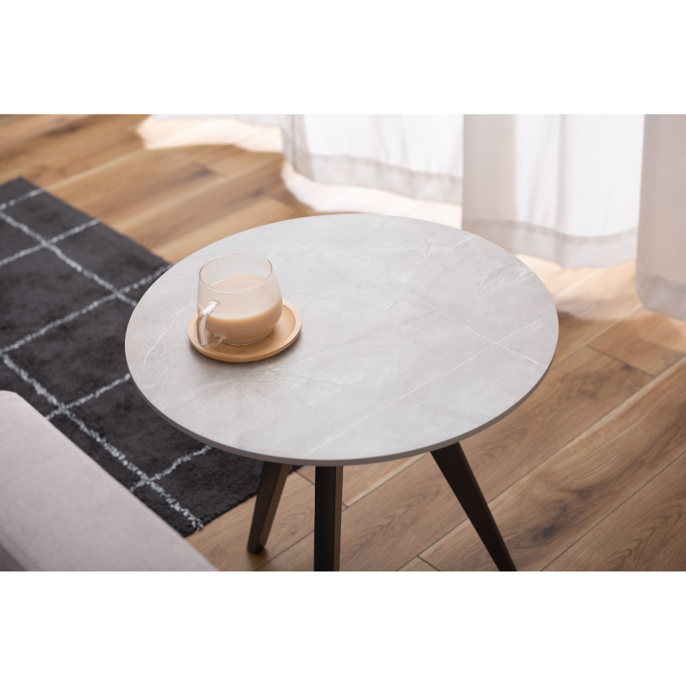 ラウンドサイドテーブル