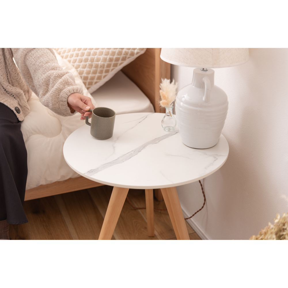 ラウンドサイドテーブル