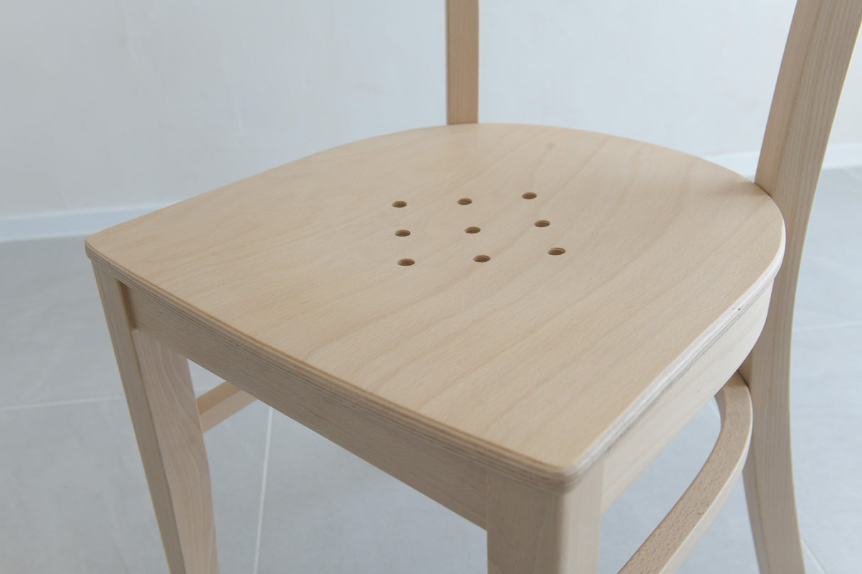 HUTTEN(ハッテン) 190/46 ダイニングチェア 木目 ナチュラル 北欧 カフェ 飲食店 店舗