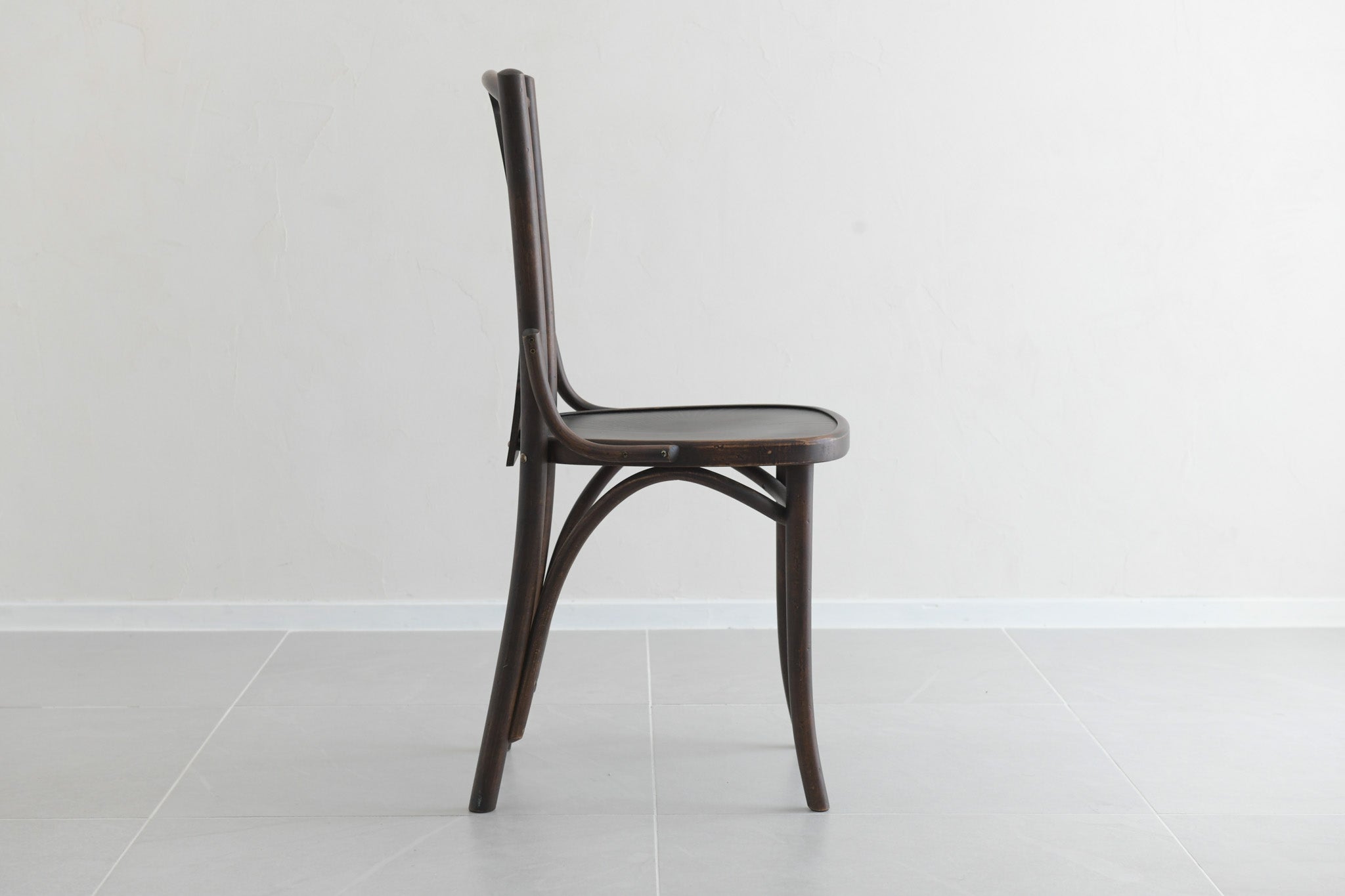 HUTTEN（ハッテン） 368/46+R001 ダイニングチェア アンティーク 木製