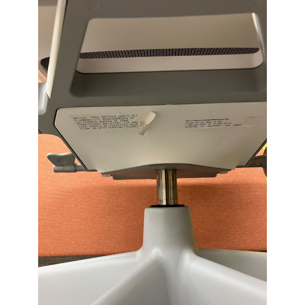 【中古品/1点限り】Herman miller（ハーマンミラー） Mirra 2 Chair（ミラ２チェア） MRF123AWAFAJ65BB978M26631A708