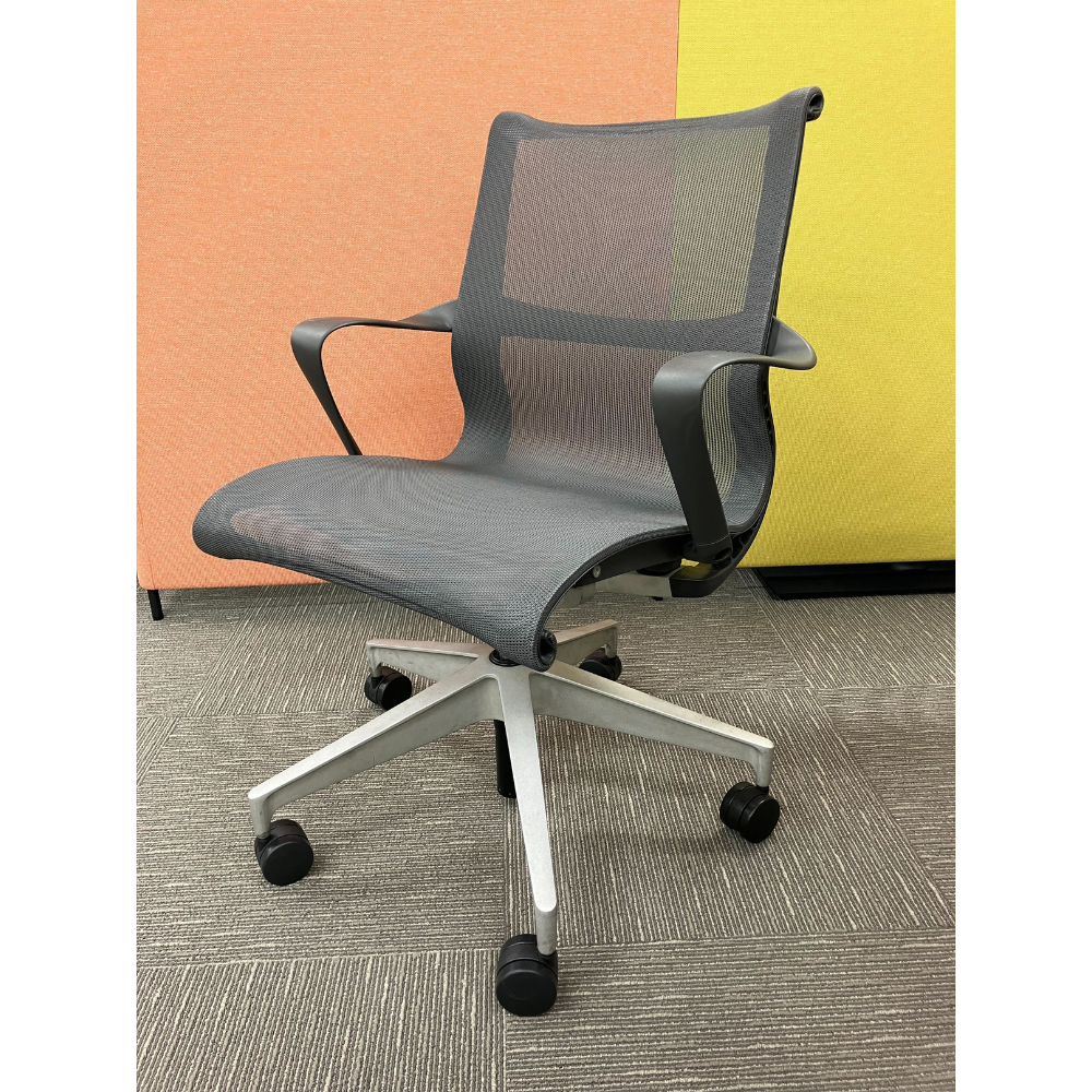 【中古品/1点限り】Herman miller（ハーマンミラー） Setu Chair（セトゥチェア） CQ51MAG1L7BB4W31
